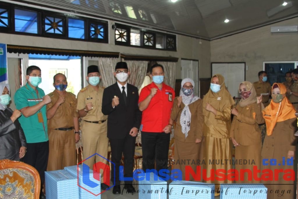 PJS Bupati OKU Mengikuti Webinar Program Bulan Inklusi Keuangan OJK Secara Virtual