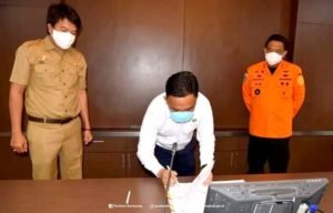 Bupati Bantaeng Serahkan Aset Tanah Hibah Kepada Basarnas