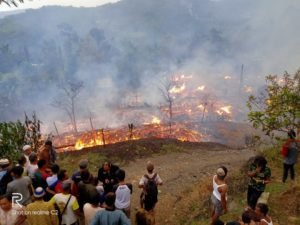 24 Bangunan di Kampung Cengkuk Desa Margalaksana  Sukabumi Ludes Dilalap Si Jago Merah
