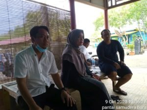 Kunjungan Paslon Nomor Urut Tiga di Sambut Pengelola Wisata Bahari Pantai Samudra Baru Desa Sungaibuntu Karawang