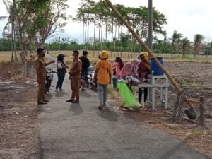 Pokdarwis Pantai Batu Putih Bahari Desa Ketapang Terapkan Protokol Kesehatan