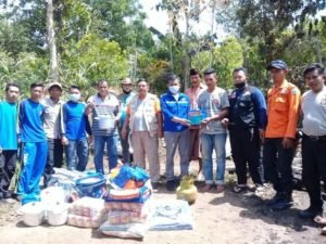 Penyerahan Bantuan Sembako Korban Kebakaran Rumah di Desa Pabentengan Bantaeng