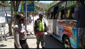 Pemantauan Di Perbatasan Kabupaten Kupang-Kabupaten TTS oleh Dua anggota Koramil 1621-01- Soe