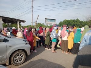 20 Desa Perwakilan Emak Emak Merapi Area Blokade Jalan PT. DAS