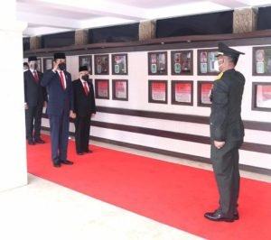 Presiden Anugerahkan Gelar Pahlawan Nasional Pada Enam Tokoh