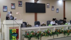 Bupati Hadiri Rapat Paripurna DPRD Tanggamus dengan Tiga Agenda
