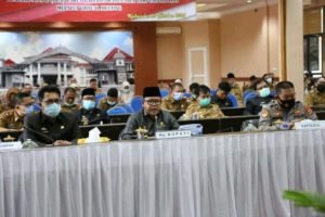 Rapat Paripurna, Pjs Bupati Lampung Selatan Sampaikan Dua Raperda Secara Virtual