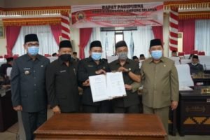 Nota Kesepakatan Kebijakan Umum Perubahan APBD dan KUPA-PPAS TA 2020 Lamsel Ditandatangani