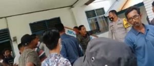 Oknum Kades Sukamaju Diduga “Jual” Tanah R, Ratusan Warga Datangi Kantor Desa