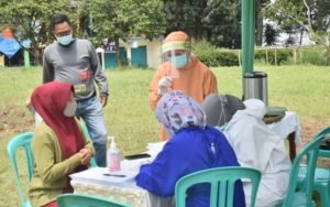 Pasca kedatangan HRS, Ratusan Warga Bogor Jalani Tes Covid-19