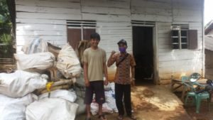 Miris, Seorang Pencari Barang Bekas Warga Desa Mataram Baru Tidak Pernah Mendaptkan Bantuan