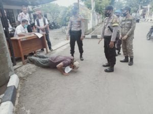 Covid-19 Meningkat, Polsek Cariu laksanakan Bogor Ops Yustisi