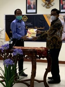 Pemda Taliabu Serahkan LKPD Tahun 2020 ke BPK Maluku Utara