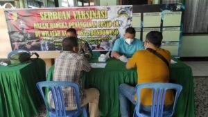 Dukung Percepatan Herd Immunity, Kodim 0822 Bondowoso Ikut Sosialisasikan Serbuan Vaksinasi