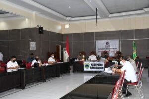 Forkopimda Bondowoso Rakor Perubahan Perbup Nomor 40 tahun 2021 Sosialisasi PPKM Level 4