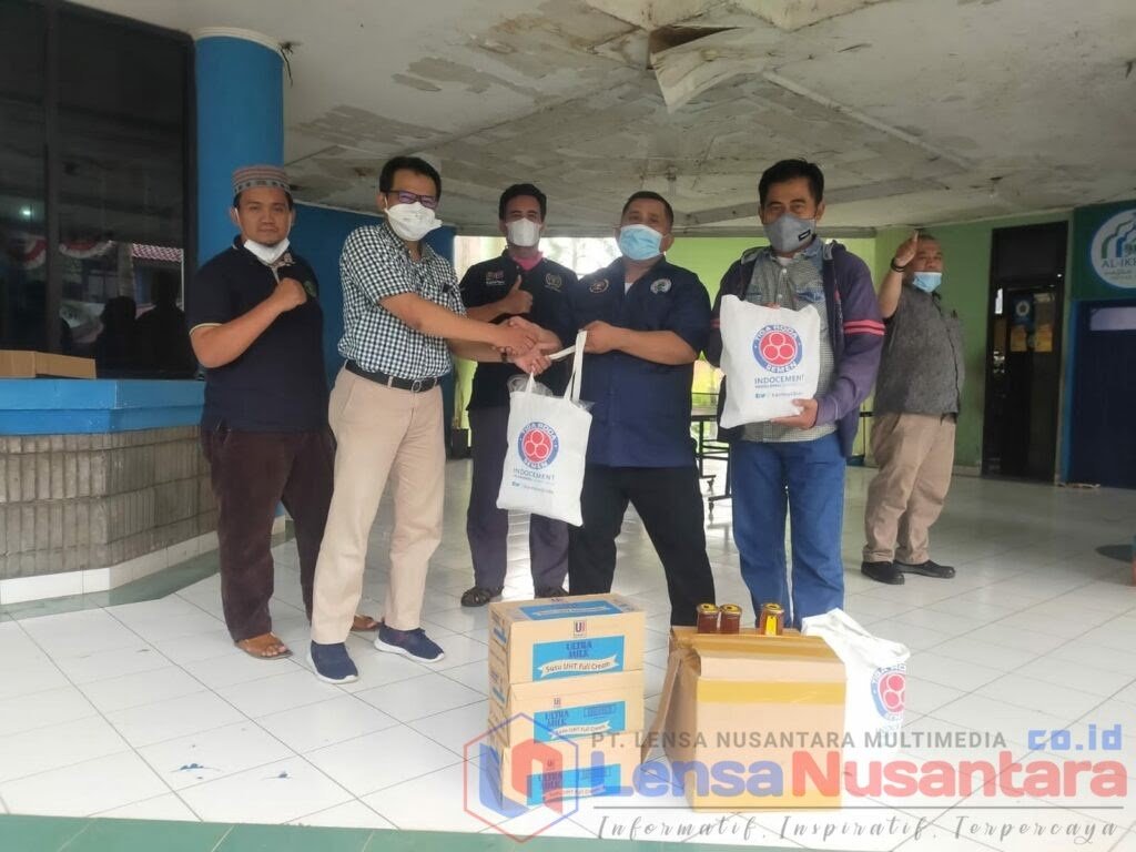 PT. Indocement Tbk Salurkan Puluhan Vitamin dan Susu ke PWI Kabupaten Bogor