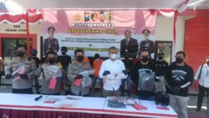 Kapolda Jatim: Tim Gabungan Ditreskrimum Polda Jatim dan Sat Reskrim Polres Bangkalan Ringkus 3 Pelaku Penembakan