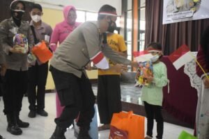 Sebanyak 130 Anak Yatim Piatu Korban Covid -19 Menjadi Anak Asuh Polres Pasuruan Kota