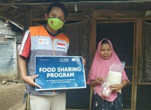 Rumah Zakat bersama Symasia Foundation Menyelenggarakan Program Sedekah Pangan di Desa Wonosari