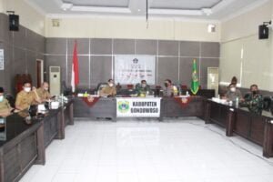 Terkait Isoter, Forkopimda Bondowoso Vidcon bersama Menteri Koordinator Bidang Kemaritiman dan Investasi RI
