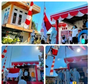 Unik..!! Perayaan HUT RI ke-76, Petugas Pengibar Bendera Menggunakan APD Lengkap