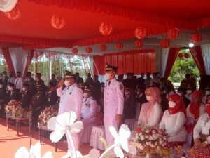 Bupati Pulau Taliabu Tampil Beda di HUT RI ke-76