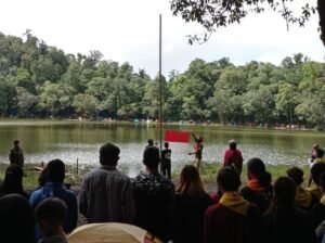 Beberapa Komunitas Pecinta Alam Gelar Upacara 17 Agustus 2021 di Danau Tampusu