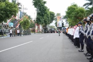 Dandim 0822 Bondowoso Pimpin Gelar Pasukan Percepatan Pemindahan Isoman ke Isoter