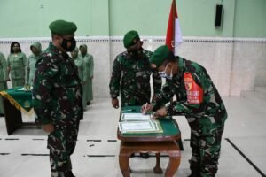 Dandim 0822 Bondowoso Pimpin Upacara Sertijab Danramil Jajaran