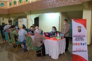 Polda Riau Gandeng Organisasi Kemahasiswaan, Gelar Vaksinasi di Kampus UIN Suska