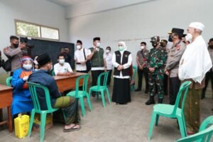 Forkopimda Jatim Kebut Vaksinasi di Lingkungan Pesantren