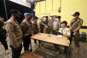 Polda Jatim Terus Ajak Masyarakat Patuhi Prokes