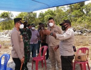 Tinjau Lokasi Ibu Kota Distrik Tugarni Group, Bupati Freddy: Lokasi Sangat Tepat Dijangkau 10 Kampung