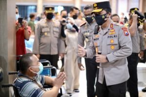 Kapolda Jatim Beri Apresiasi Kepada Akpol 95 Patriatama Berbakti di Masa Pandemi, Menggelar Vaksinasi Bagi Penyandang Disabilitas