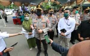 Kapolda Jatim Ajak Masyarakat Jawa Timur Daftar Vaksin