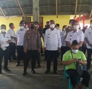 Forkopimda Minsel Tinjau Gerai Vaksin Keliling, Ratusan Warga Antusias Terima Suntikan Vaksin Covid-19