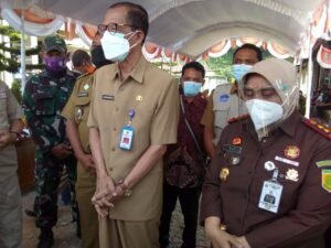 Kejar Target Vaksin untuk Lansia, Kejari Magetan bersama Pemdes Pacalan Adakan Vaksinasi