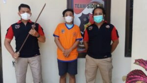 Akibat Membawa Samurai, Remaja di Surabaya Ditangkap Polisi
