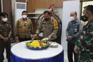 Kasdim 0822 Bondowoso Hadiri Virtual Vaksinasi dan Tasyakuran HUT Ke-66 Lalu Lintas Bhayangkara