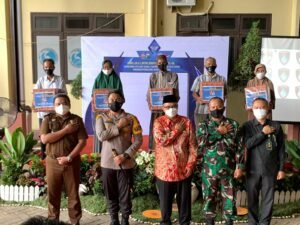 Hari Lalu Lintas Bhayangkara ke 66, Vaksinasi Serentak Sasar Tuna Wisma Dan Pemulung