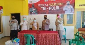Target Herd Immunity, Polsek dan Koramil Tamanan Gencar Lakukan Vaksinasi