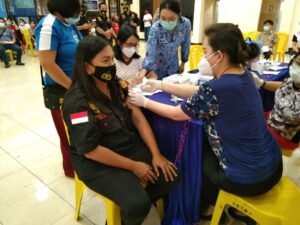 Gerai Vaksinasi Polres Minsel bersama LMI, 338 Warga Terima Suntikan Vaksin Covid-19