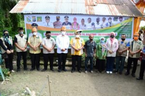 Deraian Air Mata Tengku Sulaiman Warnai Prosesi Penyerahan Kunci Bedah Rumah oleh KSJ bersama Pemerintahan Langkat