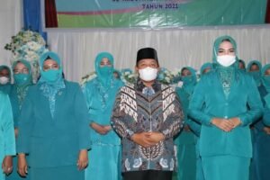 Bupati H. Aliong Mus Lantik Pengurus TP PKK Kabupaten Pulau Taliabu