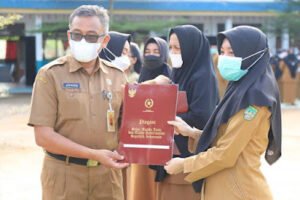 164 Guru Batam Dapat Tanda Penghormatan dari Presiden RI