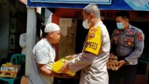 Kapolres Merangin Santuni Keluarga Korban yang Diterkam Harimau