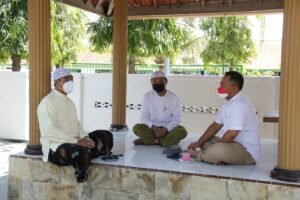 Polres Sampang Gandeng Kyai Muda Laksanakan Vaksinasi Covid-19