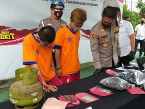 Tiga dari Lima Pelaku Jambret Sadis di Pamerkan Polrestabes Surabaya, Dua Orang Masih DPO