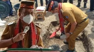 Walikota Bitung Letakan Batu Pertama Pembangunan Masjid Jami Darul Ulum Kakenturan Satu