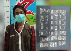Pria Asal Sukomanunggal Ditangkap Polisi Disaat Kedapatan 23 Paket Sabu Siap Edar